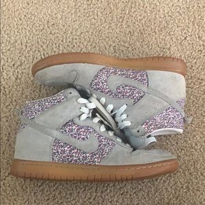 Gray Nike dunks women’s size 6
